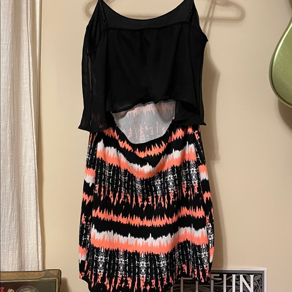 *FREE* Eclipse pink and black mini dress - Picture 2 of 5